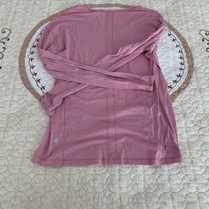 Lululemon long sleeve shirt